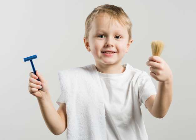 Как правильно использовать зубную щетку для ребенка?