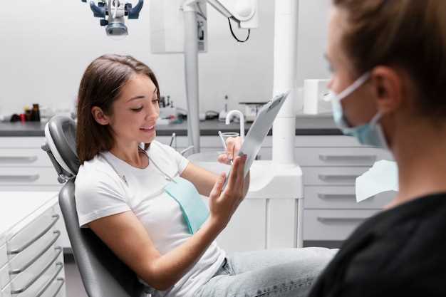 Одним из самых интересных и перспективных новых открытий в стоматологии является применение нанотехнологий в дентальной практике. Наноматериалы, такие как нанокерамика или нанополимеры, способны создавать более прочные и долговечные пломбы, а также предотвращать развитие кариеса и других заболеваний. Кроме того, благодаря применению нанотехнологий, стоматологи смогут проводить более точные и эффективные процедуры восстановления зубов, что значительно улучшит качество стоматологической помощи.
